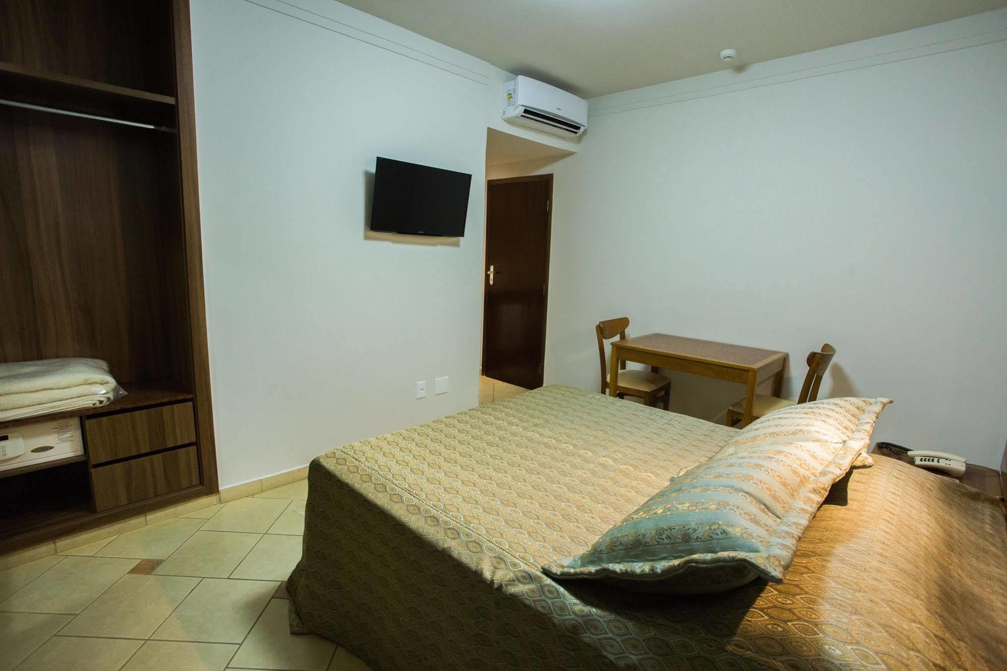 Reisper Palace Hotel Catanduva  Bagian luar foto