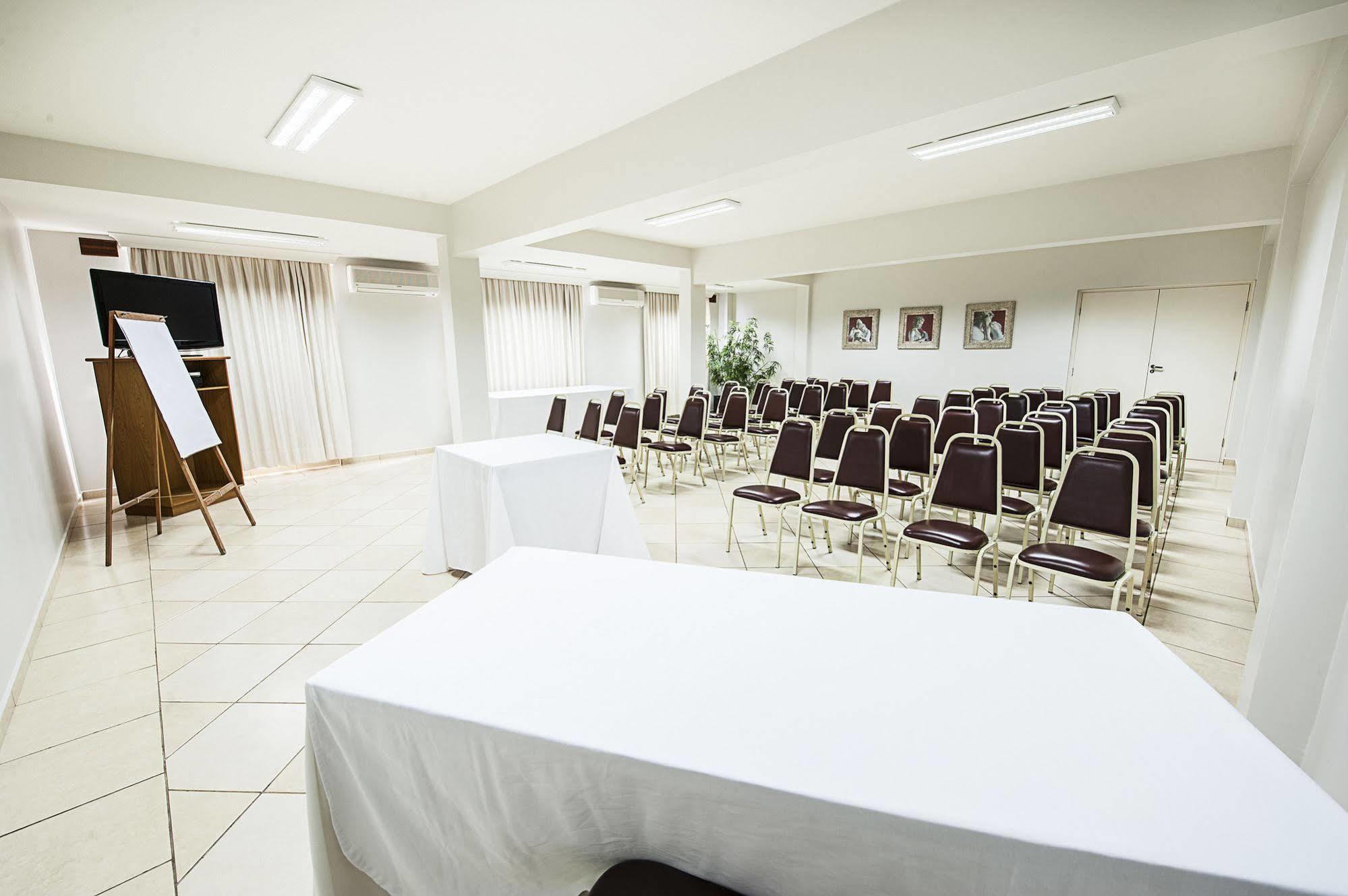 Reisper Palace Hotel Catanduva  Bagian luar foto